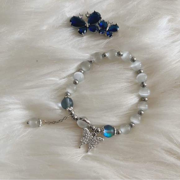 Brand new Butterfly lot bracelet and brooch pin set 🦋 - Picture 2 of 4